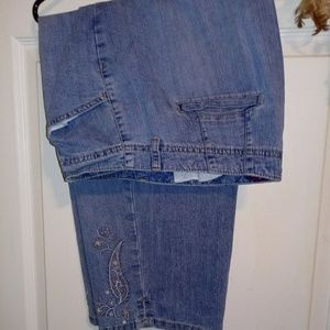 Women's Plus Size Jean Capri's